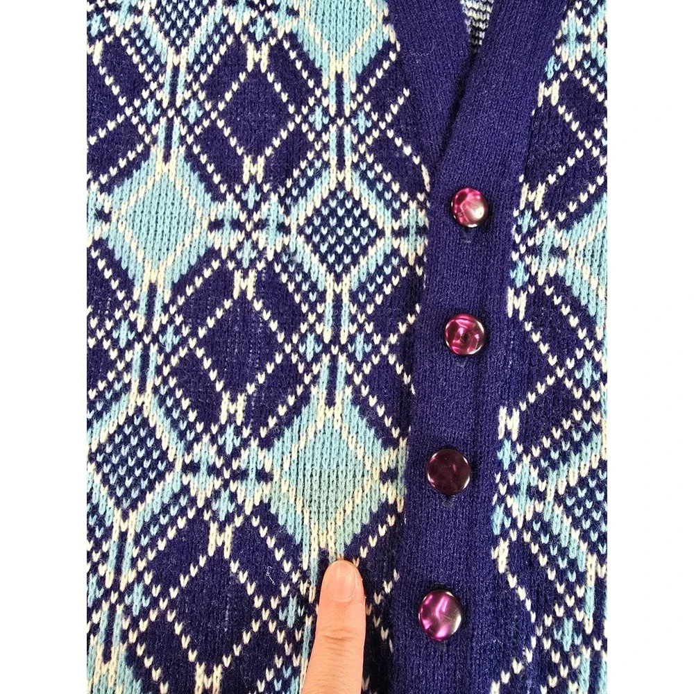 Vintage 70s Girls Blue Purple Argyle Knit Button Front Cardigan Sweater Medium